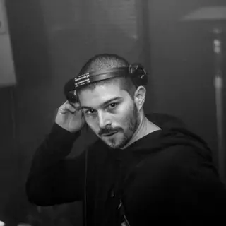 CRAVO - Techno DJ from Amsterdam