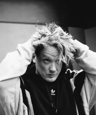 Settle Down - Electronic music DJ from London