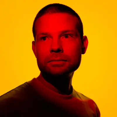 Erik Luebs - Techno music DJ from Amsterdam