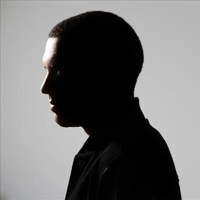 Breakage - Electronic music DJ