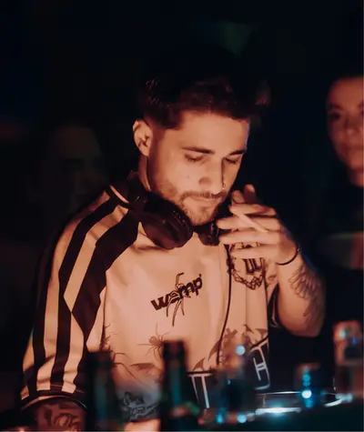 HOTBOI2300 - Electronic music DJ from Dubai