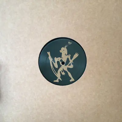 Larry De Kat - Electronic music DJ from Amsterdam