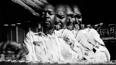 Kaidi Tatham - Electronic music DJ from London