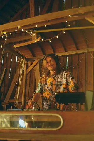 lazy.sunday mit Gui Zellermayer at Minimal Bar