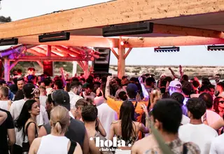 LA UASA at Hola Club Sitges (Cala Vallcarca) LA UASA at Hola Club Sitges (Cala Vallcarca)