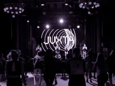 JUXTA en Sala Apolo: DJ set de ValaV, 1 hora de workout & afterparty - EDM event at Sala Apolo in Barcelona