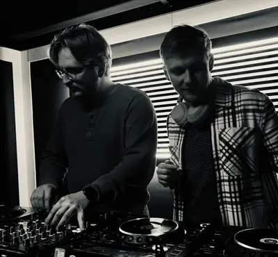 go.play mit kachkee - EDM event at Minimal Bar in Berlin