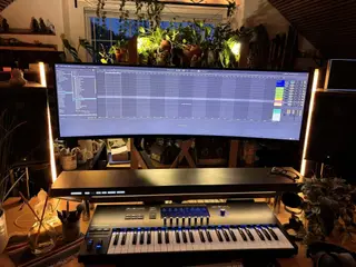 Nanoleaf Smart Multicolor Floor Lamp Review – Ambient Lighting That Actually Works in a Studio - EDM news article Nanoleaf Smart Multicolor Floor Lamp Review – Ambient Lighting That Actually Works in a Studio - EDM news article