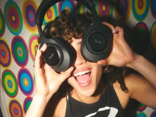 Fender forays into consumer audio with two Bluetooth speakers and a set of wireless over-ear headphones - EDM news article