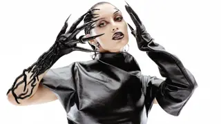 Sara Landry reveals she will focus on sophomore album in coming months - EDM news article Sara Landry reveals she will focus on sophomore album in coming months - EDM news article