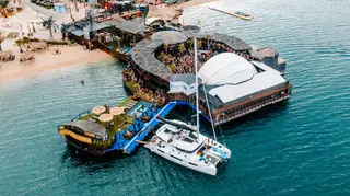 Noa Beach Club in Croatia under demolition amid State Inspectorate regulations - EDM news article