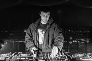 Fred again.. admits to editing and tweaking his tracks once released - EDM news article