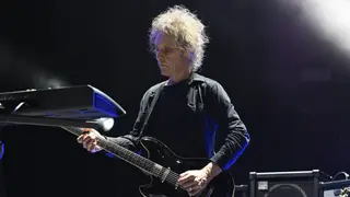 Perry Bamonte, longtime guitarist and keyboardist for The Cure, dies at 65 - EDM news article
