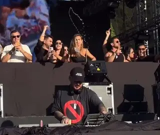 Vintage Culture Ends Set After Backstage Girl Throws Water At Decks - EDM news article Vintage Culture Ends Set After Backstage Girl Throws Water At Decks - EDM news article
