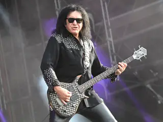 Kiss’ Gene Simmons Takes Shot At EDM Calling It “Boop Boop” Music - EDM news article