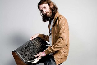 Breakbot - House, Nu Disco, Disco DJ from France