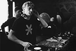 Cabanne - Techno DJ from Barcelona Cabanne - Techno DJ from Barcelona
