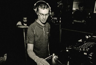 Peverelist - Bass, Techno DJ from Brussels